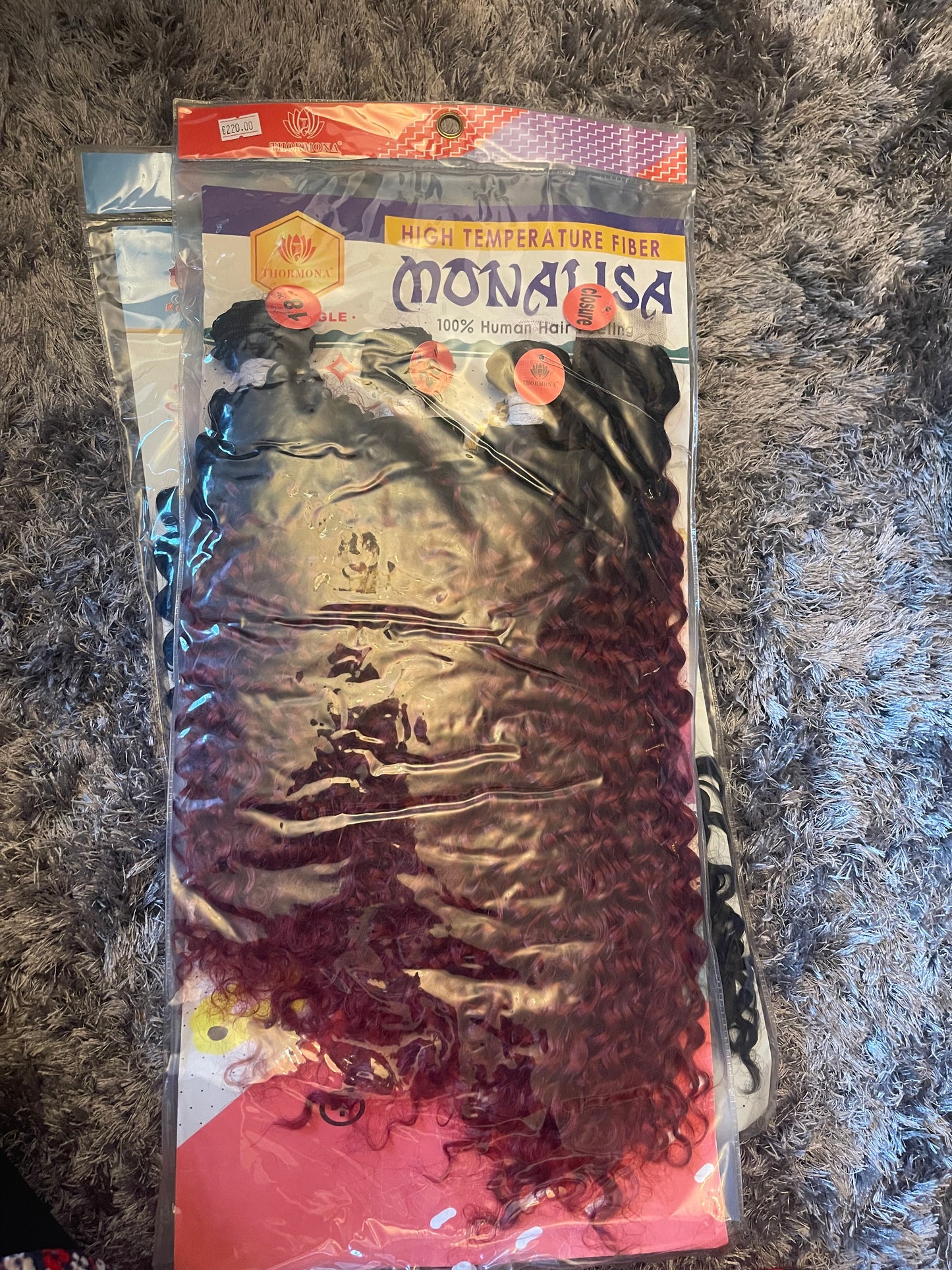 Mona bouclé rouge