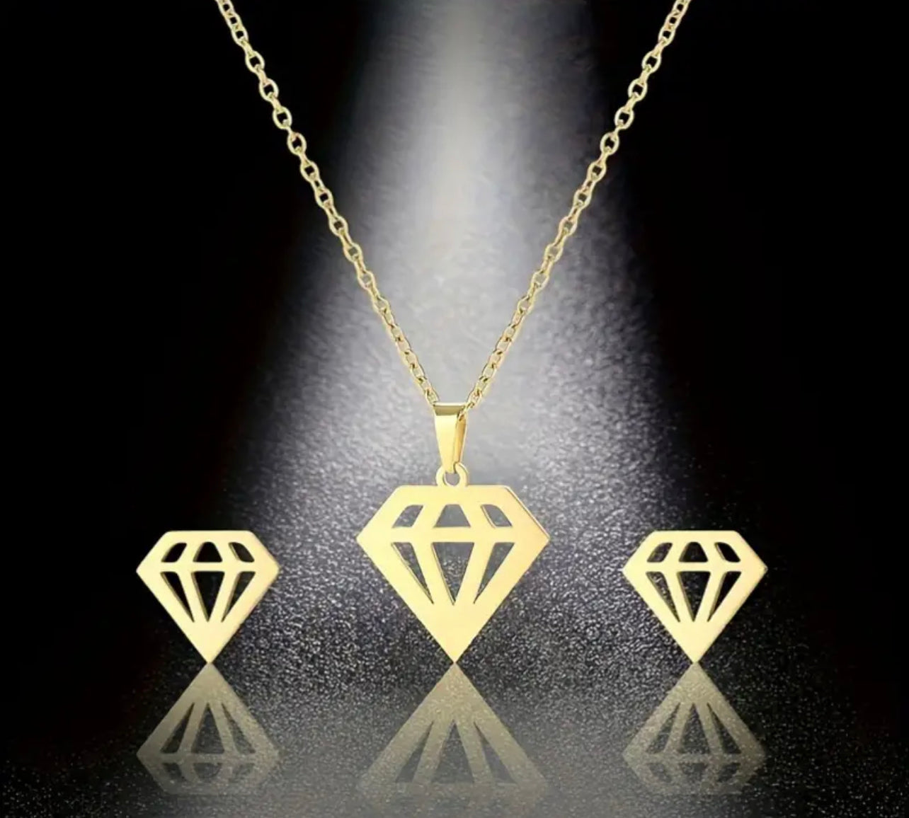 Ensemble collier et boucles d'oreilles en acier inoxydable plaqué or 18 carats, style simple et mignon, sans incrustation de pierre, bijoux à porter au quotidien pour les femmes, cadeau de Saint-Valentin, compatible toutes saisons