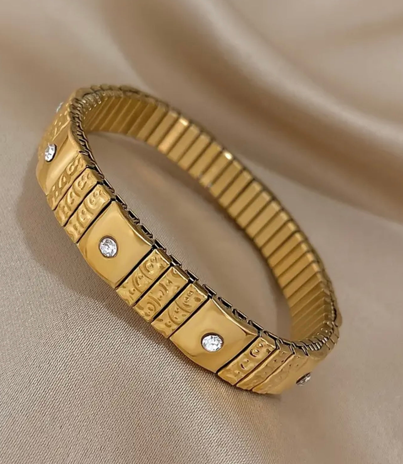 Bracelet en Acier Inoxydable Plaqué Or Luxueux avec Strass Scintillants - Élastique & Extensible pour Tenue Décontractée ou Cadeau