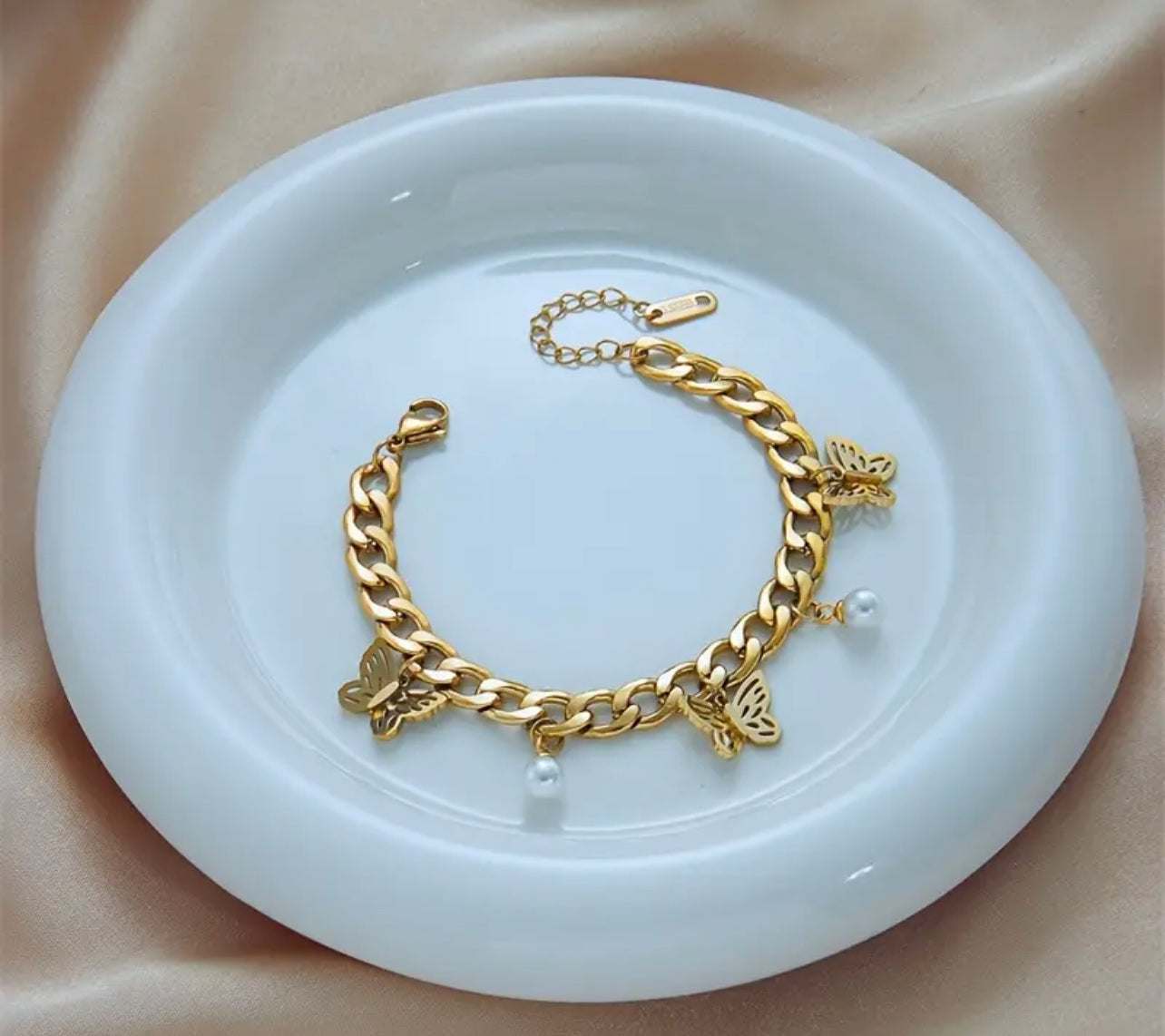 Bracelet Élégant Doré En Acier Inoxydable, Pendentif En Perles Papillon, Bijoux Créatifs À La Mode, Cadeau Pour Hommes Et Femmes, 1 Pièce