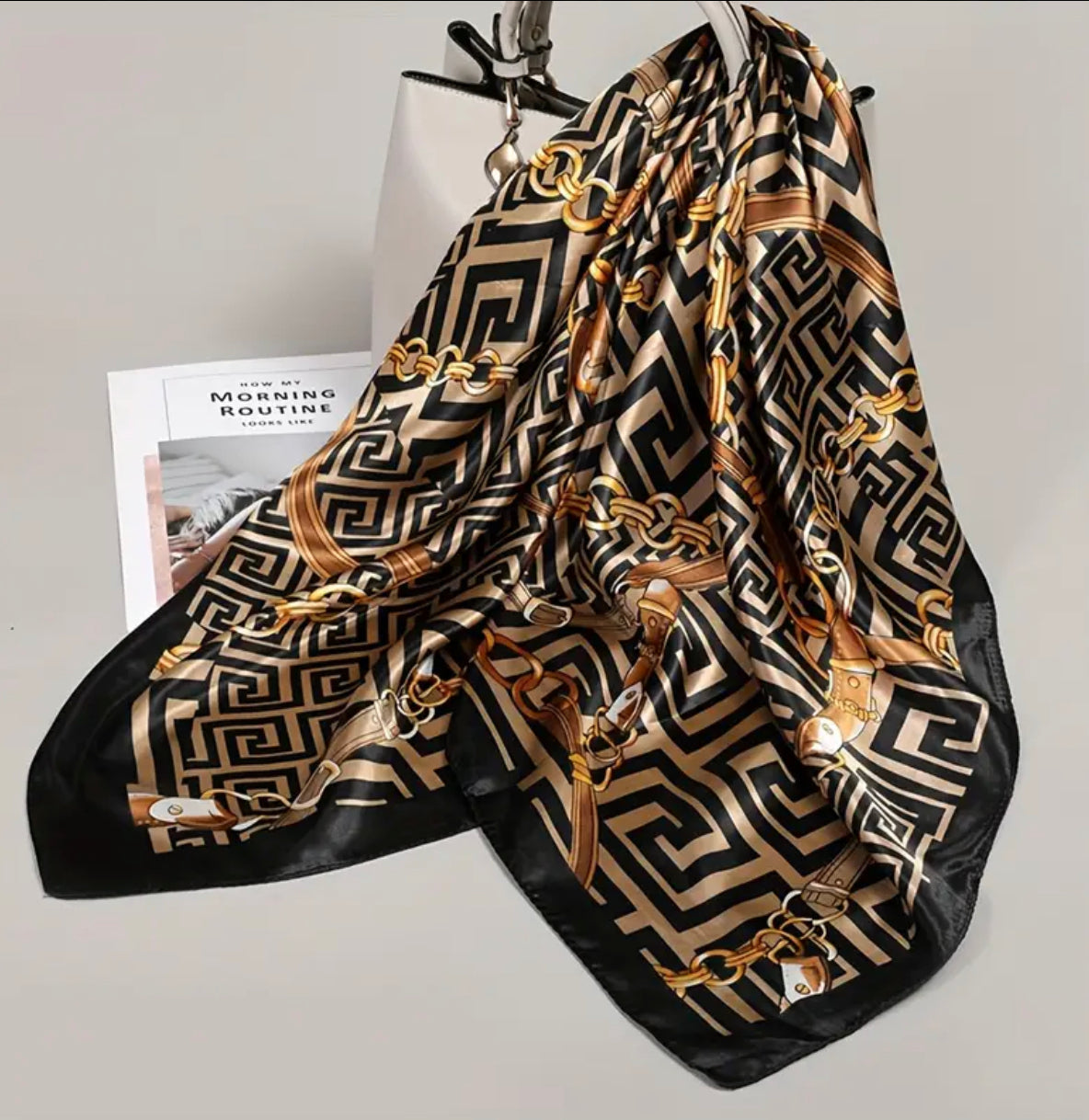 1pc Foulard de luxe à imprimé géométrique, imitation FENDI en soie, foulard pour femme, bandana carré à la mode, accessoire élégant de 90 cm