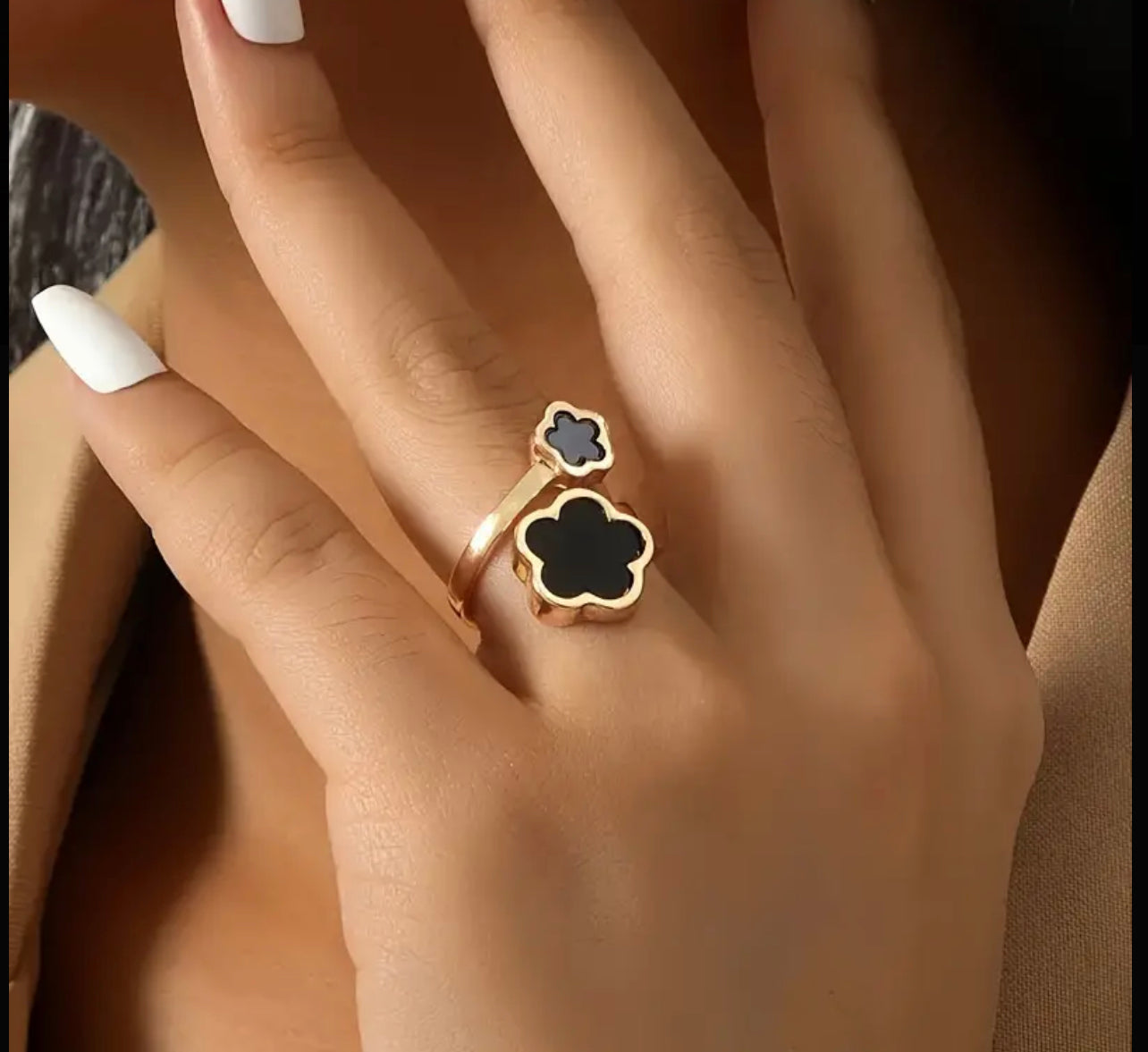 Bague trèfle élégante de style bohème rétro, design simple et polyvalent, accessoires délicats de mode vintage pour femmes.
