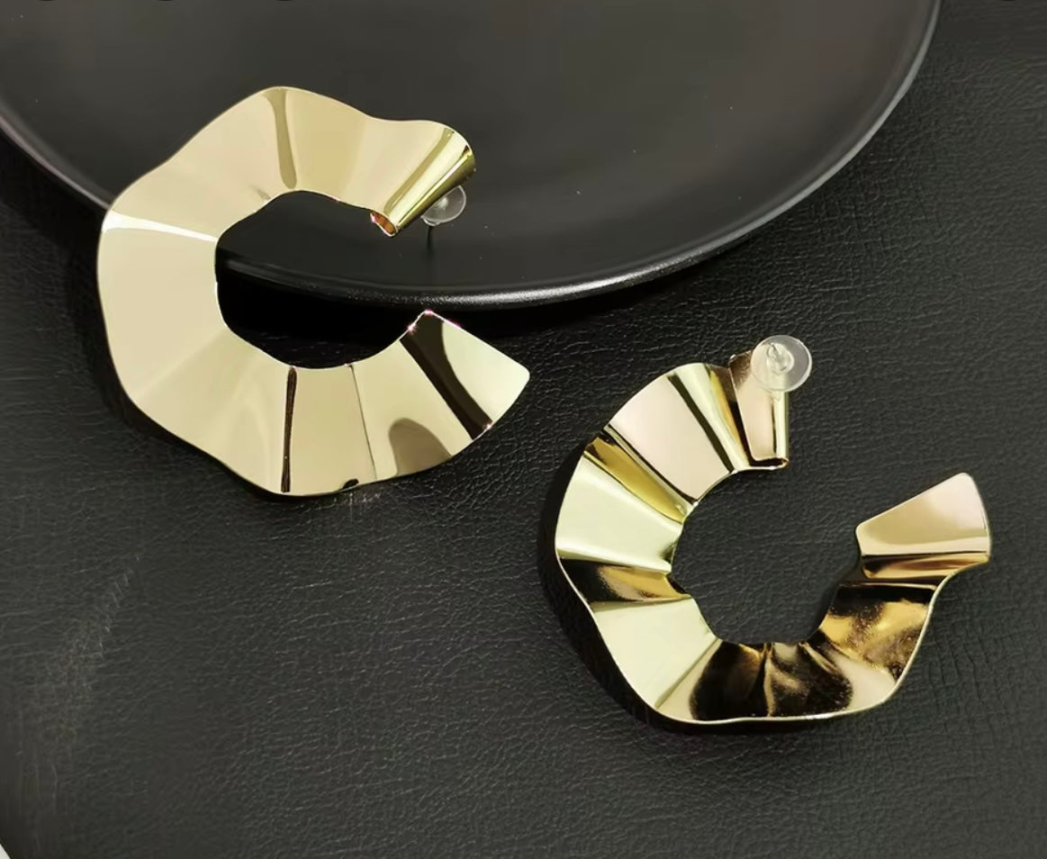 Brillant large métal grand C boucles d'oreilles goutte Surface irrégulière alliage déclaration balancent boucles d'oreilles pour les femmes Hiphop goutte bijoux