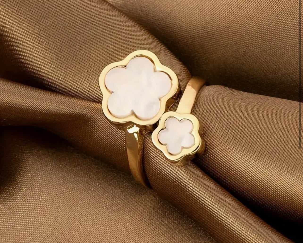 Bague trèfle élégante de style bohème rétro, design simple et polyvalent, accessoires délicats de mode vintage pour femmes.