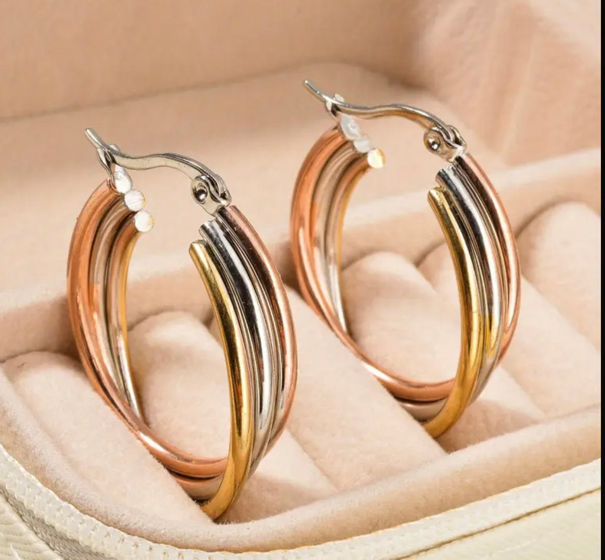Boucles d'oreilles créoles classiques en acier inoxydable pour femmes, polyvalentes pour toutes les saisons, port quotidien et de fête, aiguille d'oreille hypoallergénique, lot de deux