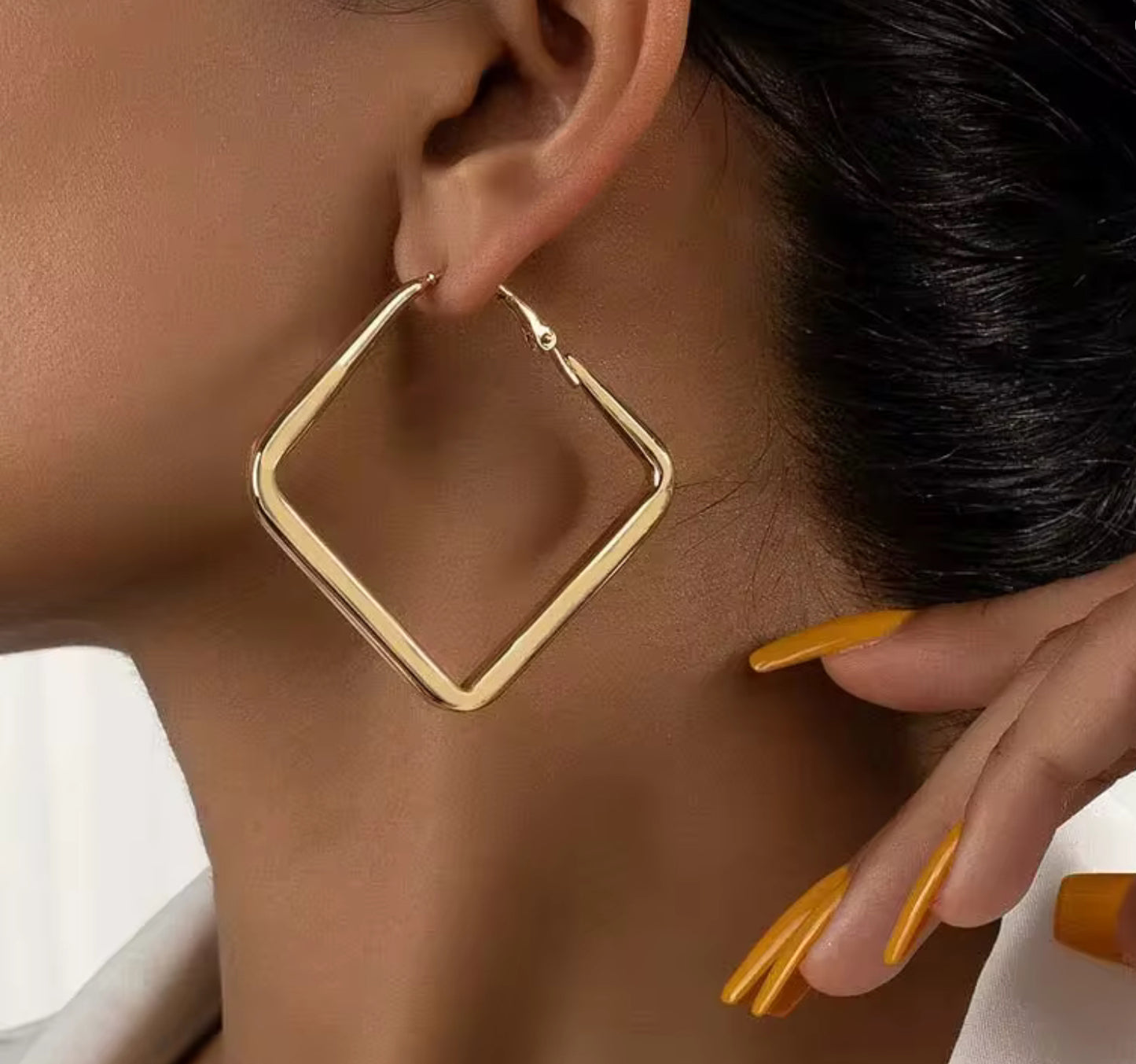 Boucle d’oreille luxe acier