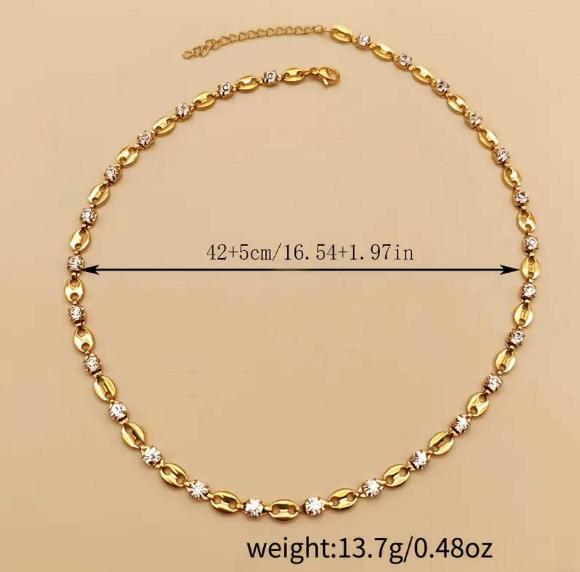 Collier élégant et sexy en acier inoxydable plaqué or 14 carats avec des pierres de zircone, motif de grains de café avec détail de lien de nez de cochon, bijoux à la mode pour femmes, polyvalent pour toutes les saisons et le port quotidien.