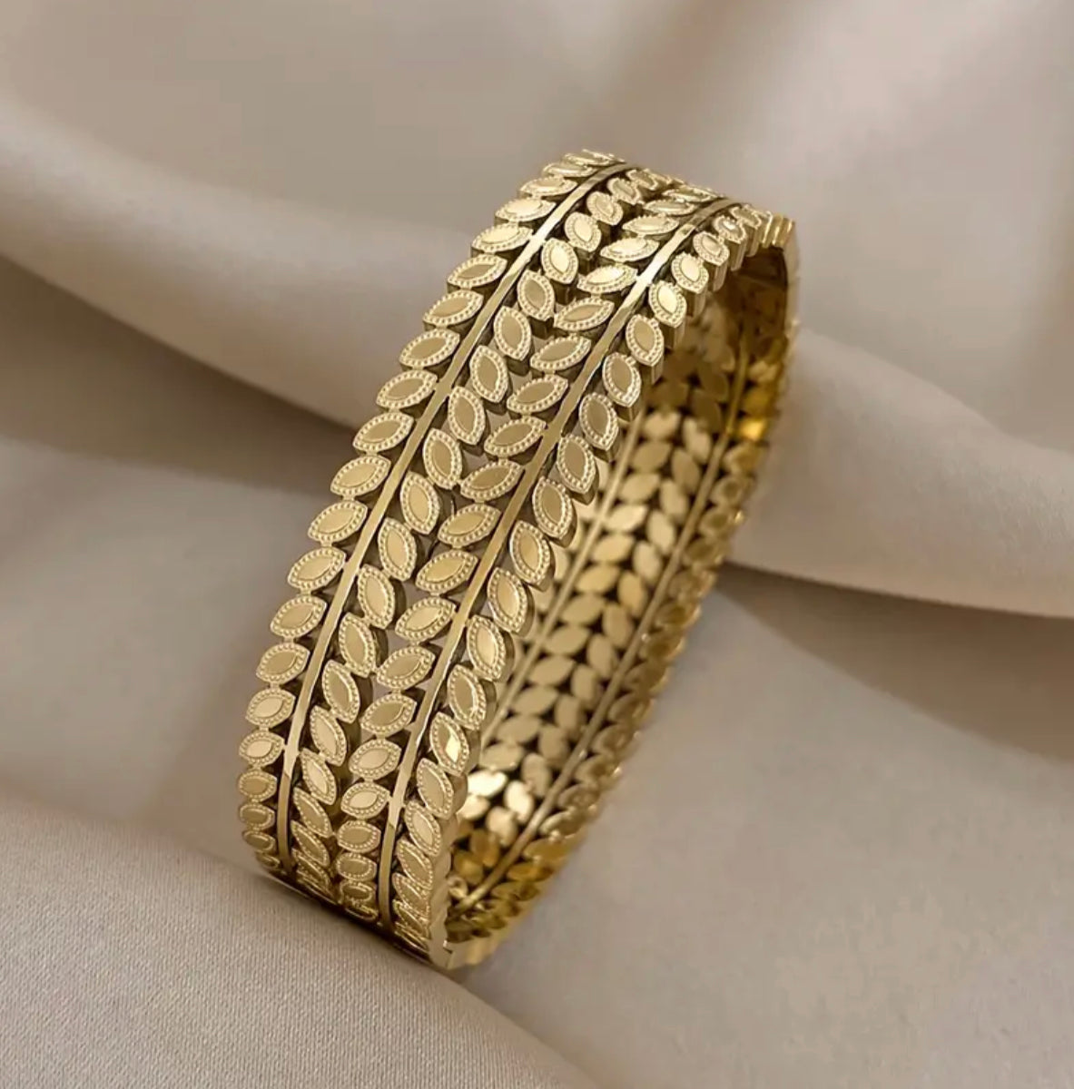 Bracelet large en acier inoxydable avec motif de feuille vintage pour hommes et femmes, élégant bracelet manchette à double feuille dorée, bijou imperméable
