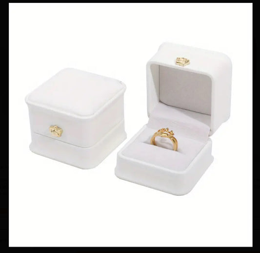 Bague avec Boîte à bijoux rustique en couronne, coffret cadeau en cuir PU avec coins arrondis, rangement élégant pour bagues et boucles d'oreilles, présentoir artistique pour perles et bijoux à faire soi-même