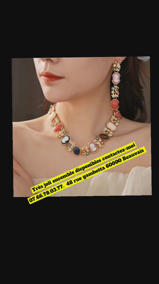 Ensemble de bijoux multicolore